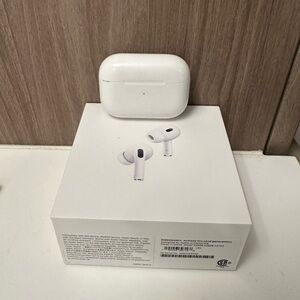 APPLE Airpods pro (2023) charging case AUTHENTIC